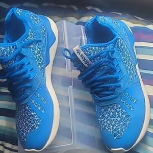 Adidas Tubular, Size 9.5, Unique sneaker